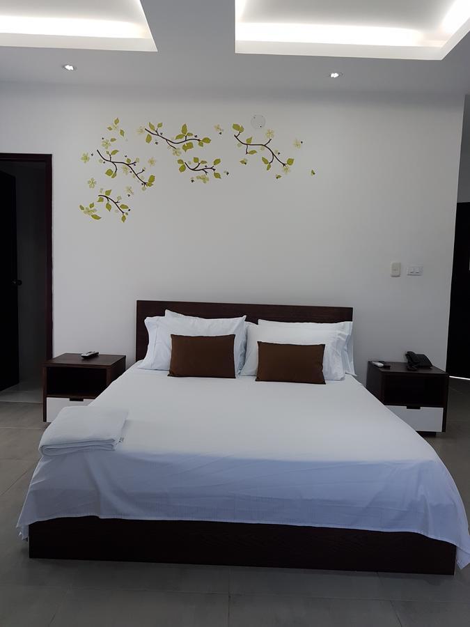 Hotel Plaza Real Montelíbano מראה חיצוני תמונה