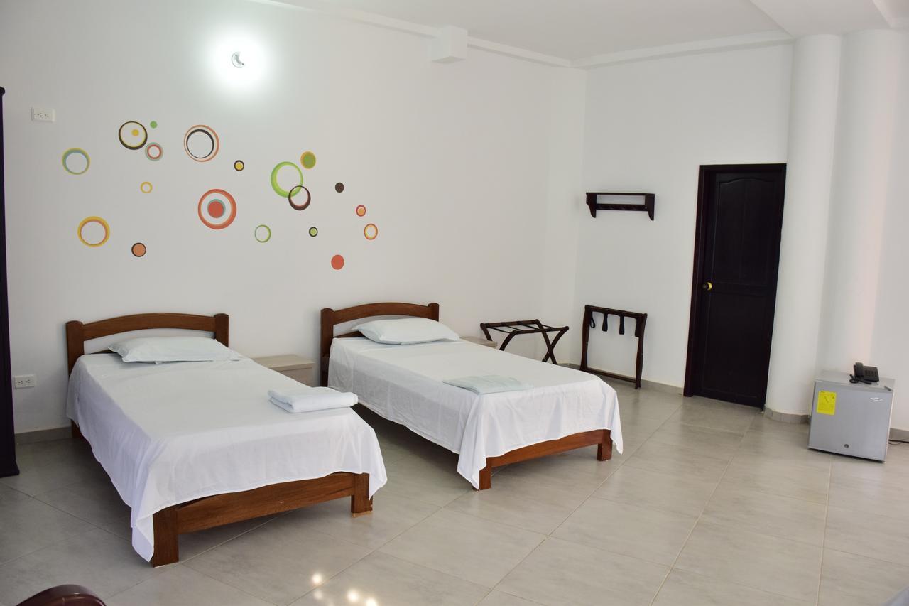 Hotel Plaza Real Montelíbano מראה חיצוני תמונה
